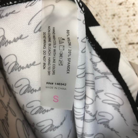 Marilyn Monroe High Waisted Swimwear - Picture 3 of 6